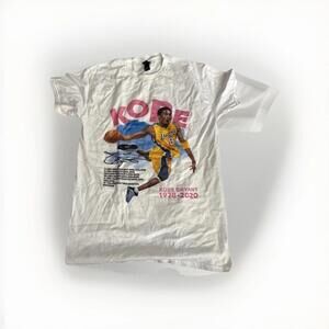 Nwt White Gildan Mens M Kobe Bryant Tee Shirt 059